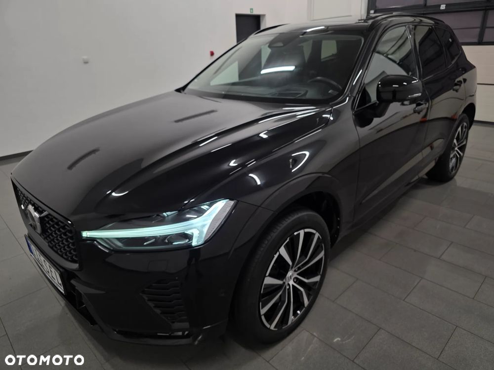 Volvo XC 60 B4 D Ultimate Dark - 32