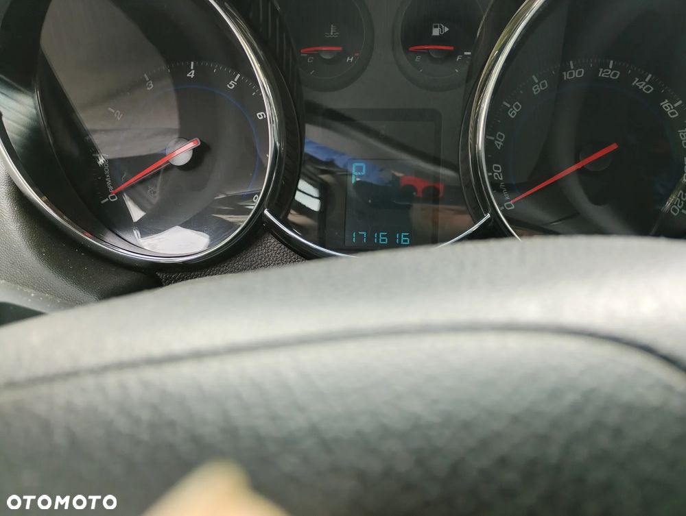 Chevrolet Cruze 1.8 Automatik LTZ - 10