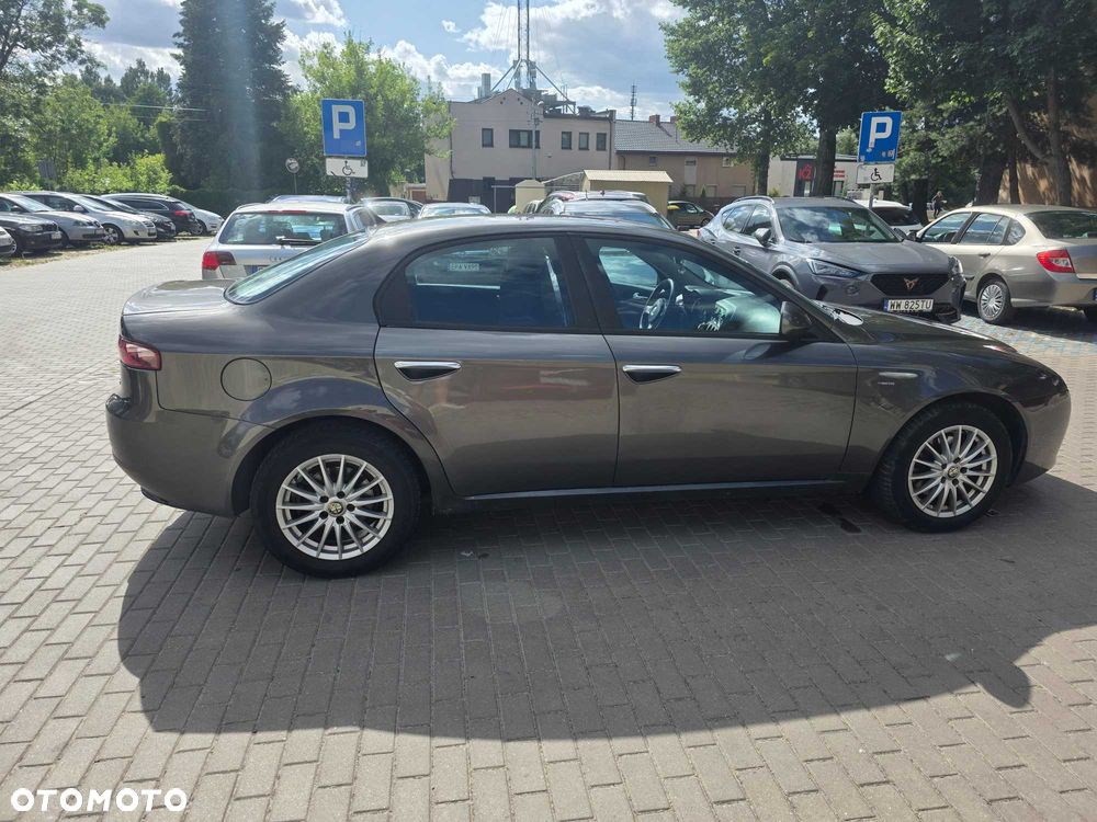 Alfa Romeo 159 - 6