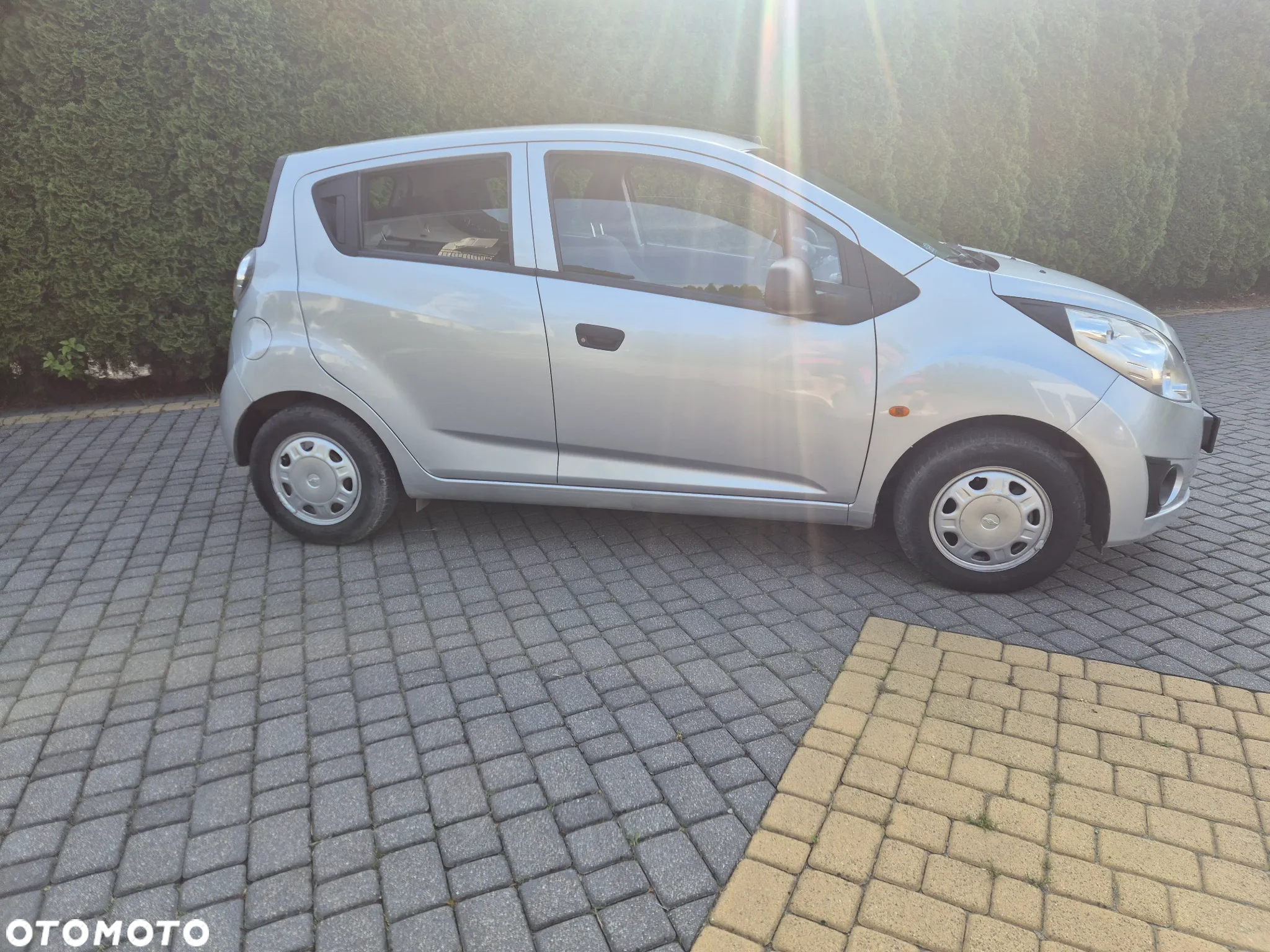 Chevrolet Spark 1.0 Base - 4