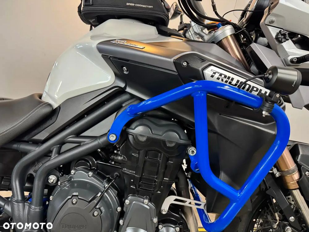 Triumph Tiger - 12