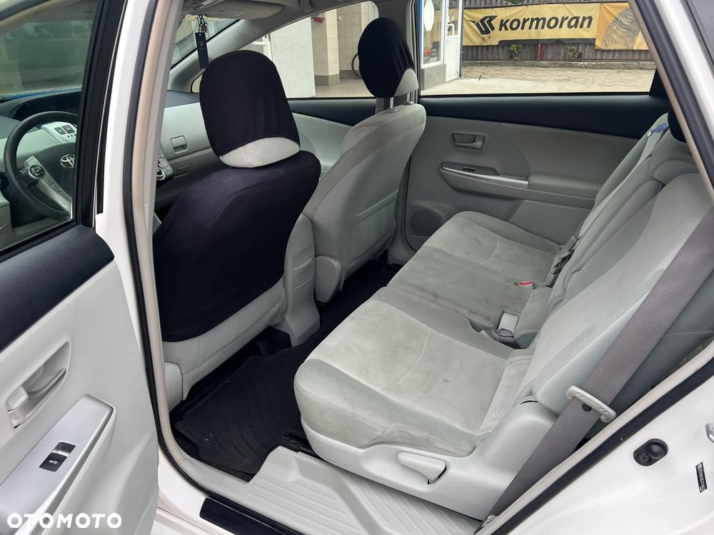 Toyota Prius - 15