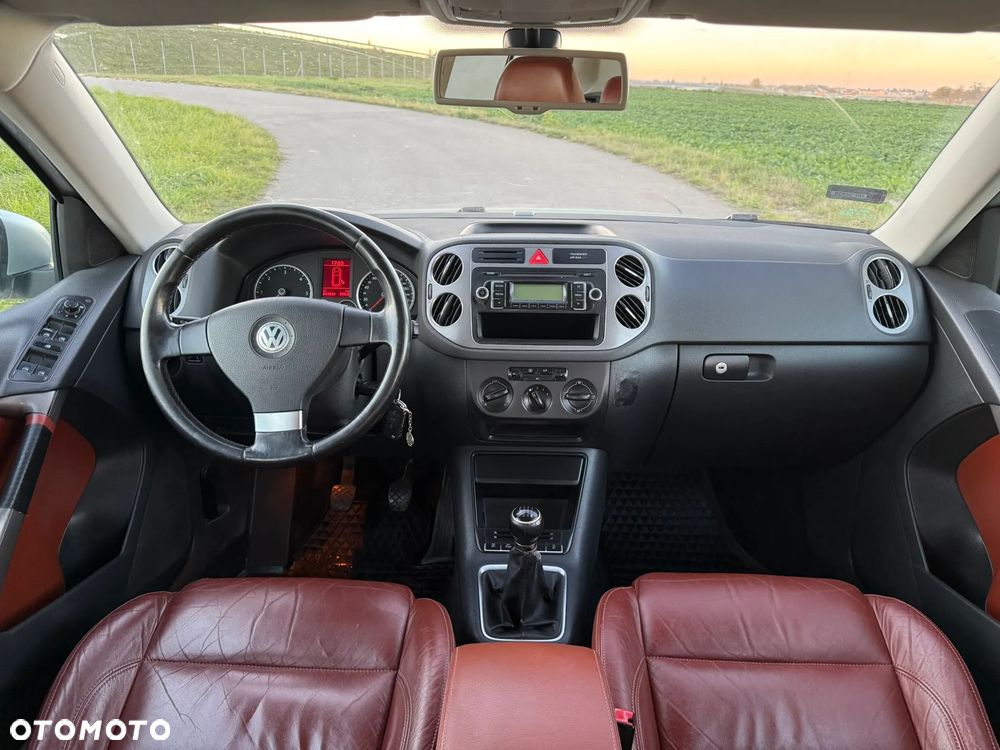 Volkswagen Tiguan 2.0 TDI 4Mot Sport&Style - 24