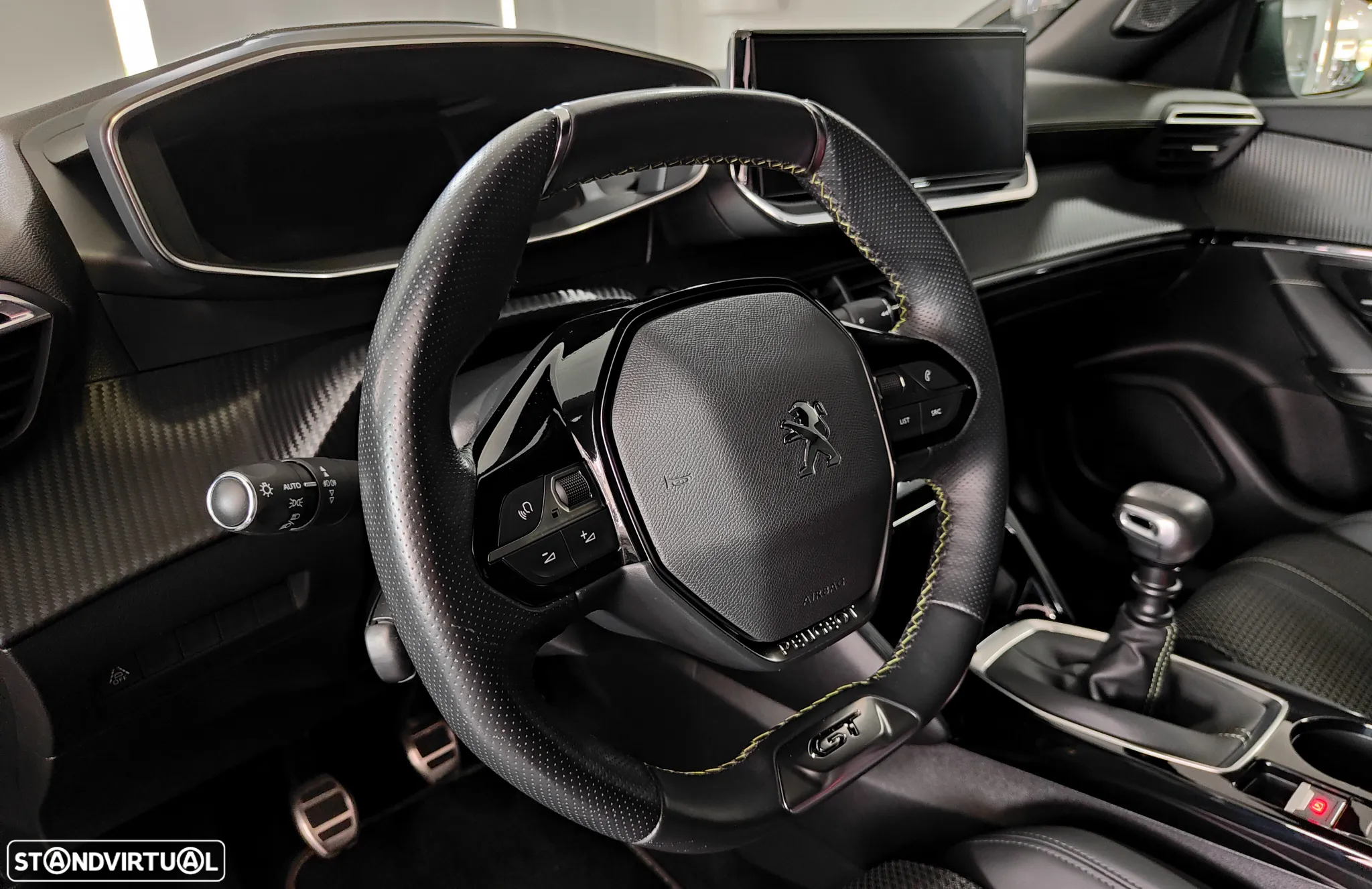 Peugeot 2008 1.2 PureTech GT Line - 47