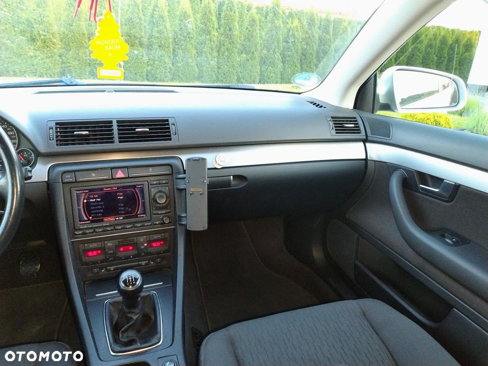 Audi A4 Avant - 23