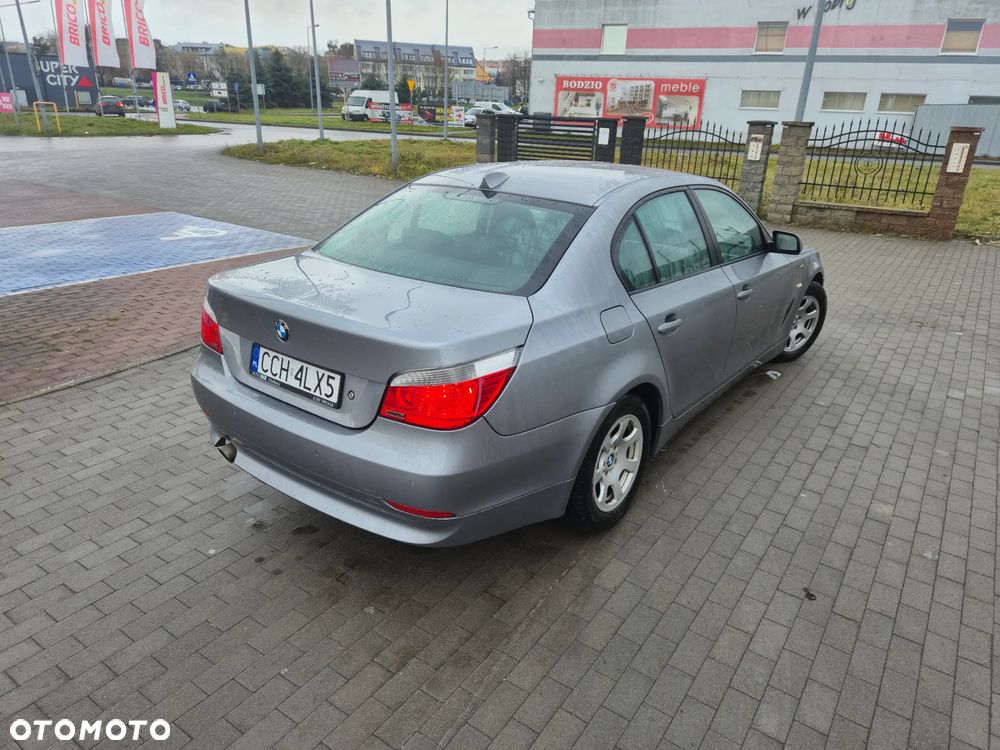 BMW Seria 5 520d - 24