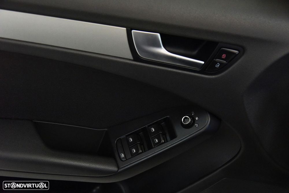 Audi A4 Avant 2.0 TDI Multitronic Business Line - 20