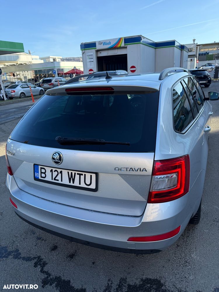 Skoda Octavia 1.6 TDI DSG Ambition - 7