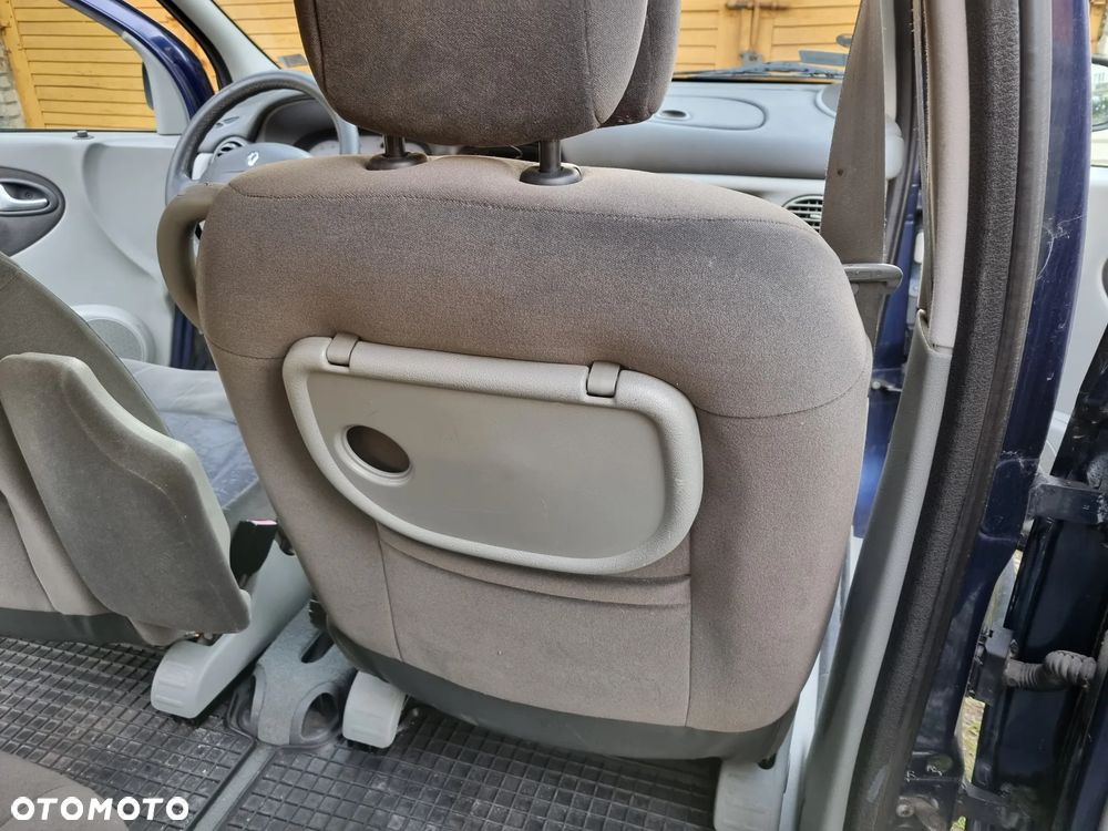 Renault Scenic - 16