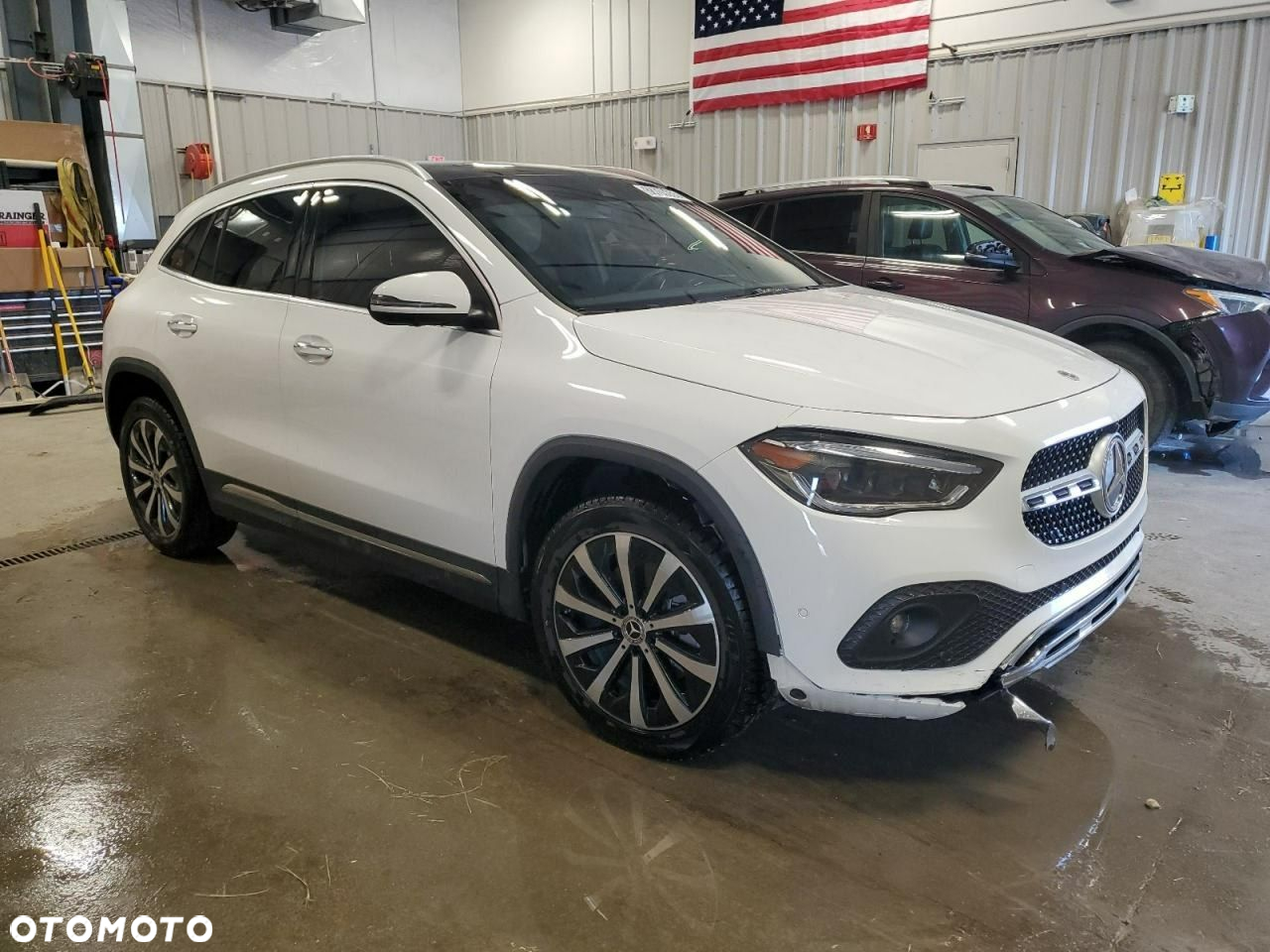 Mercedes-Benz GLA - 6