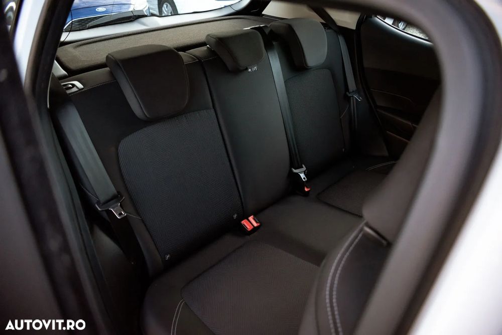 Ford Fiesta 1.1 Trend Connected - 17