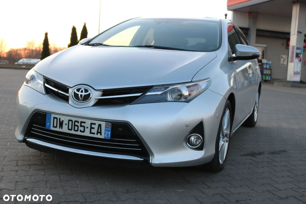 Toyota Auris 2.0 D-4D Prestige - 3