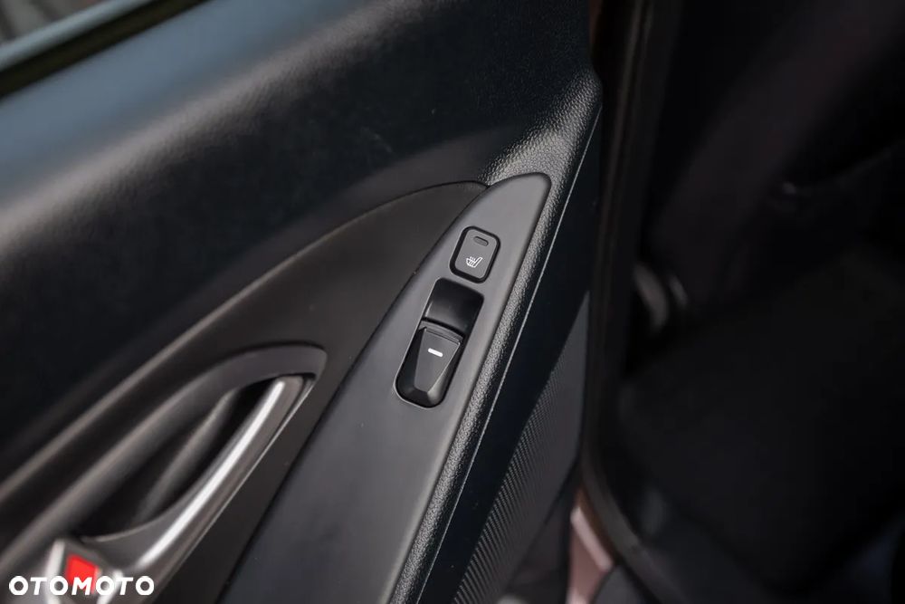 Hyundai ix35 1.6 2WD blue Style - 23