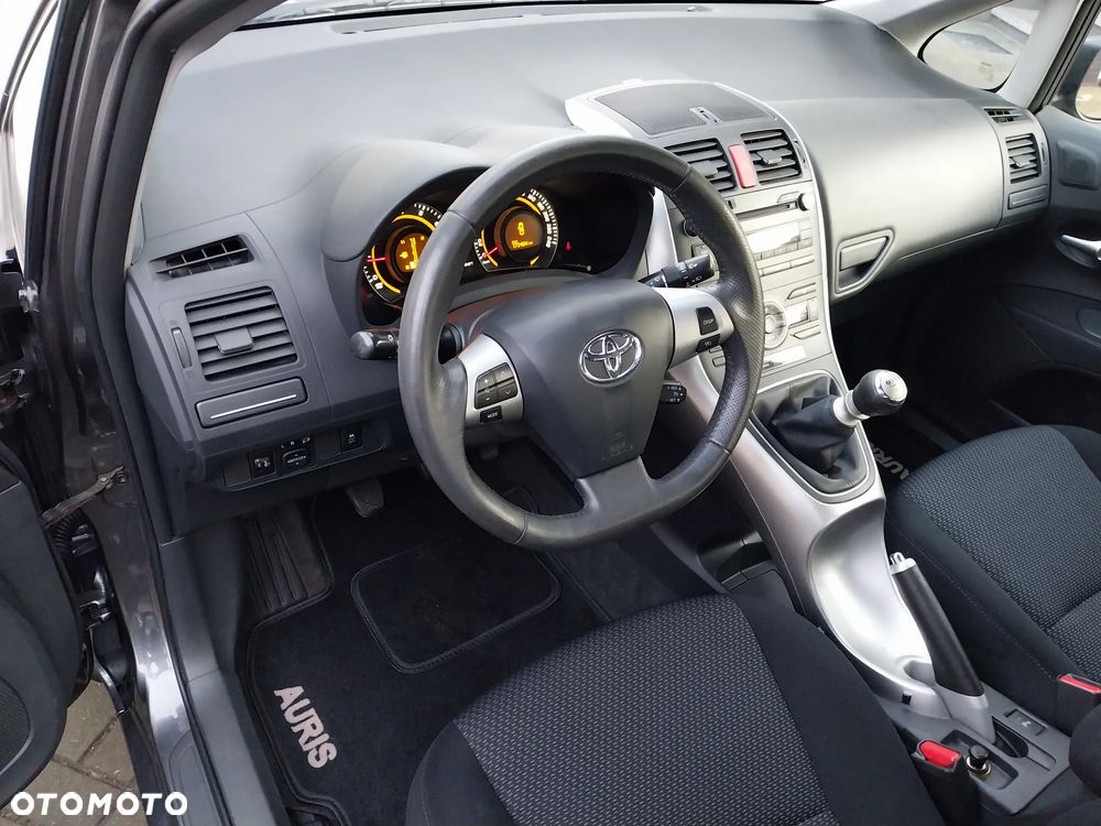 Toyota Auris 1.6 Executive - 15