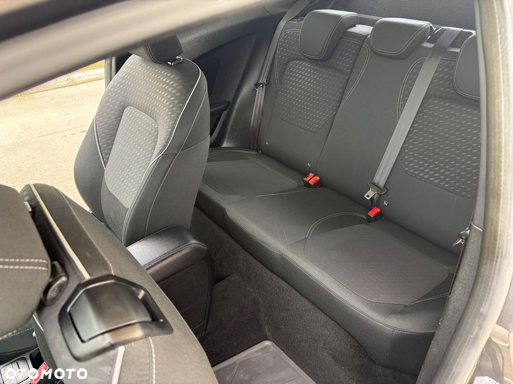 Ford Fiesta 1.0 EcoBoost S&S TITANIUM - 10