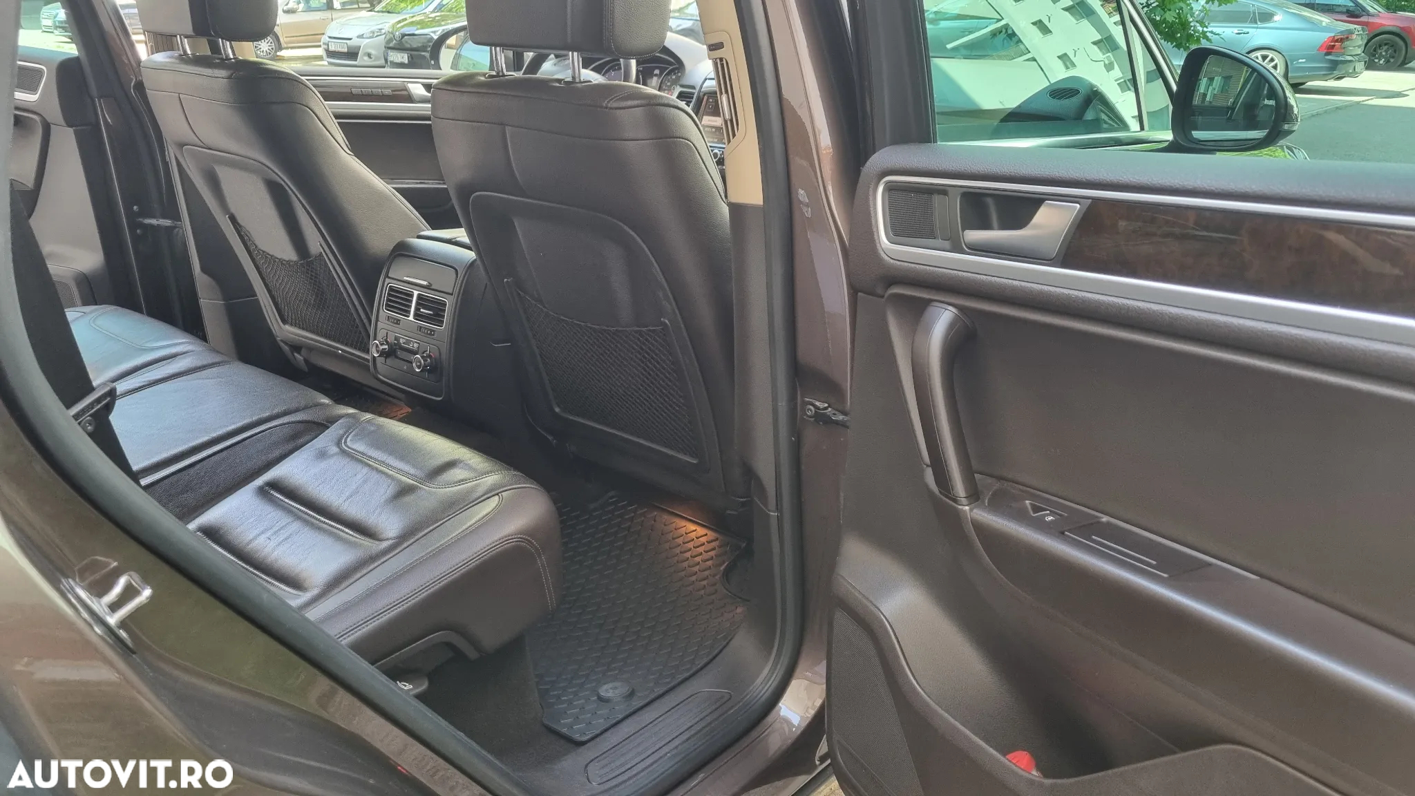 Volkswagen Touareg 3.0 V6 TDI BMT - 27