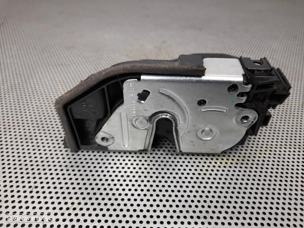 Fecho Porta Tras Dto Bmw X3 (E83) - 3