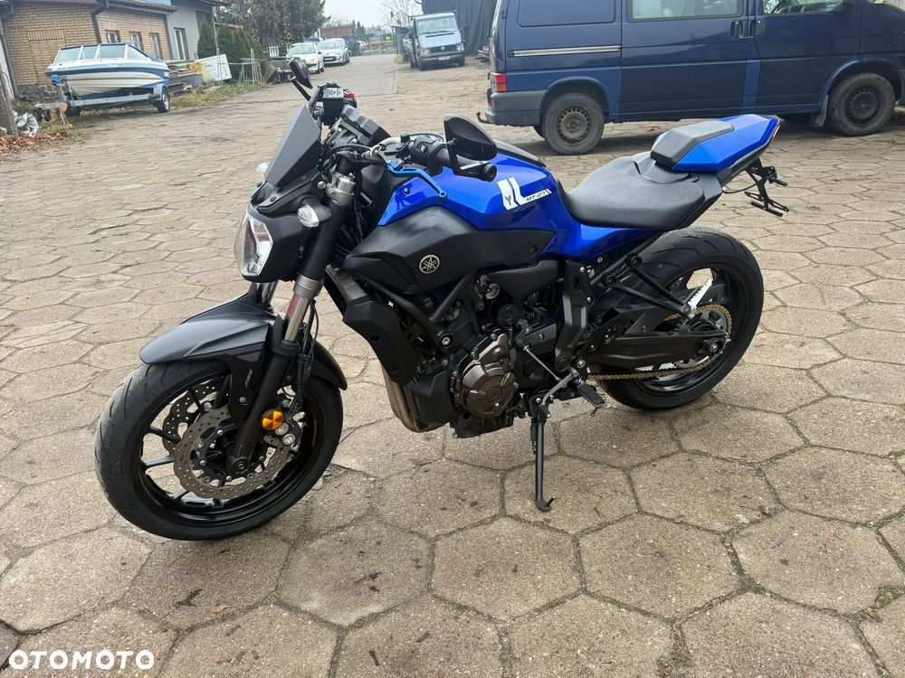 Yamaha MT - 8