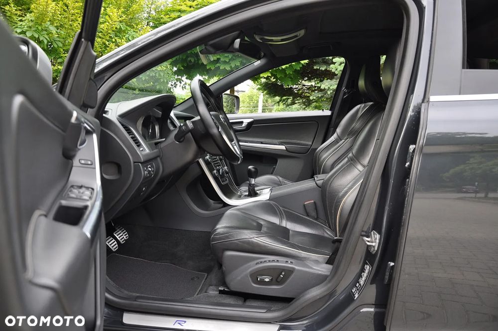 Volvo XC 60 D4 AWD R-Design Summum - 21