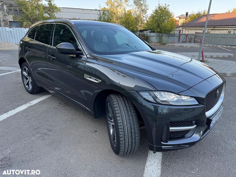 Jaguar F-Pace 25t AWD R-Sport - 35