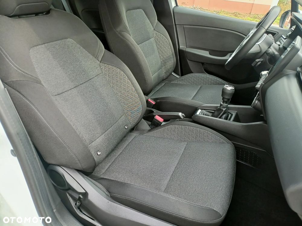 Renault Clio TCe 90 TECHNO - 19