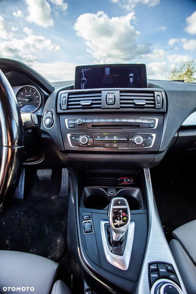 BMW Seria 1 125i Sport Line - 11