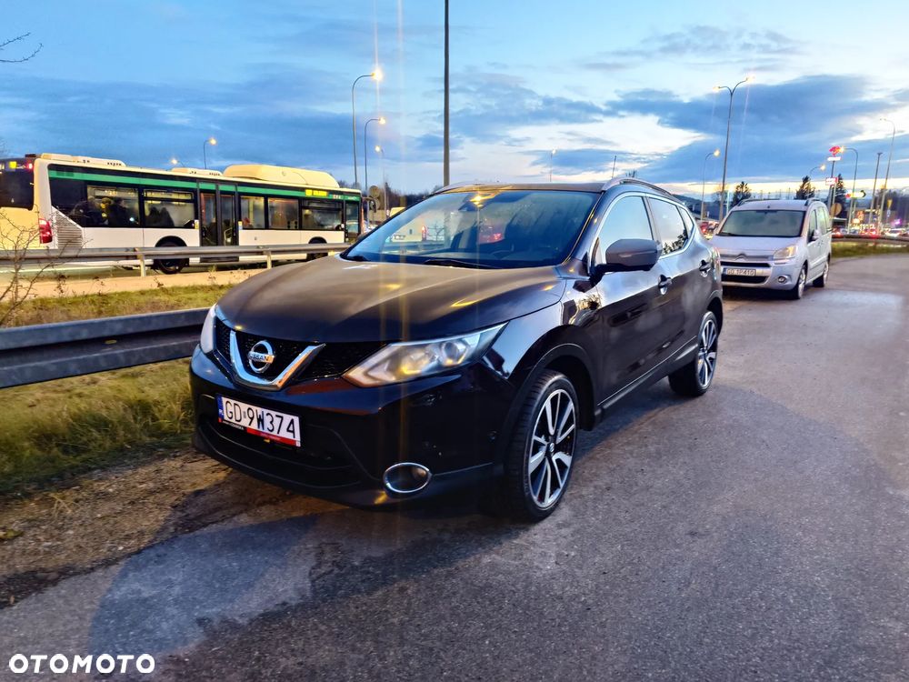 Nissan Qashqai 1.6 dCi Xtronic TEKNA+ - 1