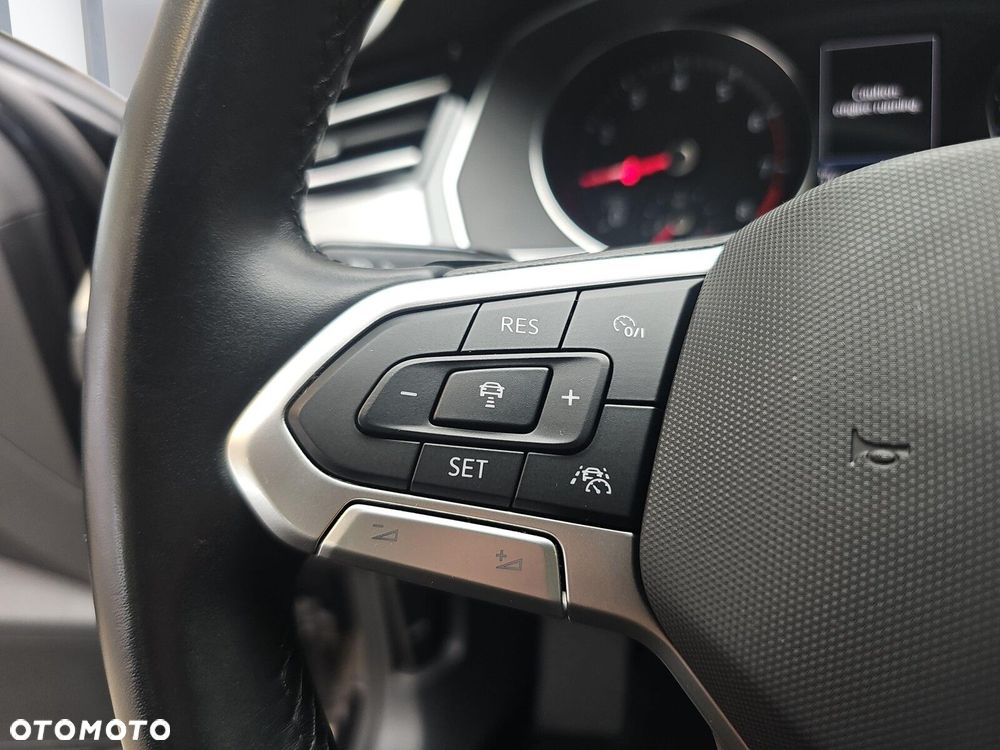 Volkswagen Passat Variant 1.5 TSI EVO Business DSG - 14