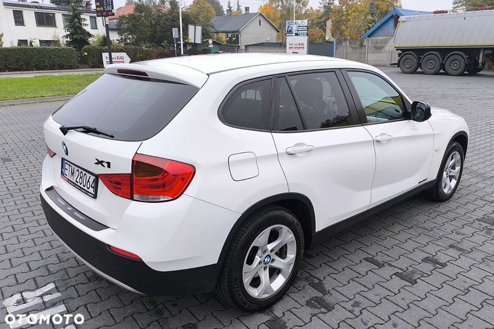 BMW X1 xDrive20d - 8