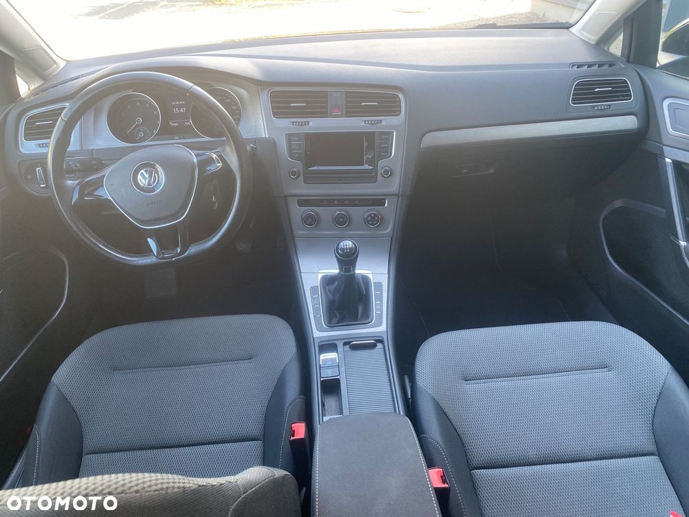Volkswagen Golf 1.2 TSI BMT Trendline Perfectline - 9