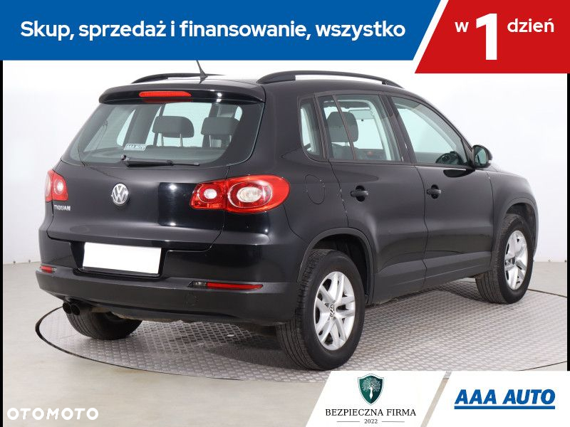 Volkswagen Tiguan - 6