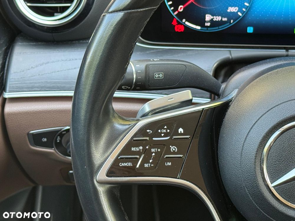 Mercedes-Benz Klasa E 220 d 4-Matic Avantgarde - 21
