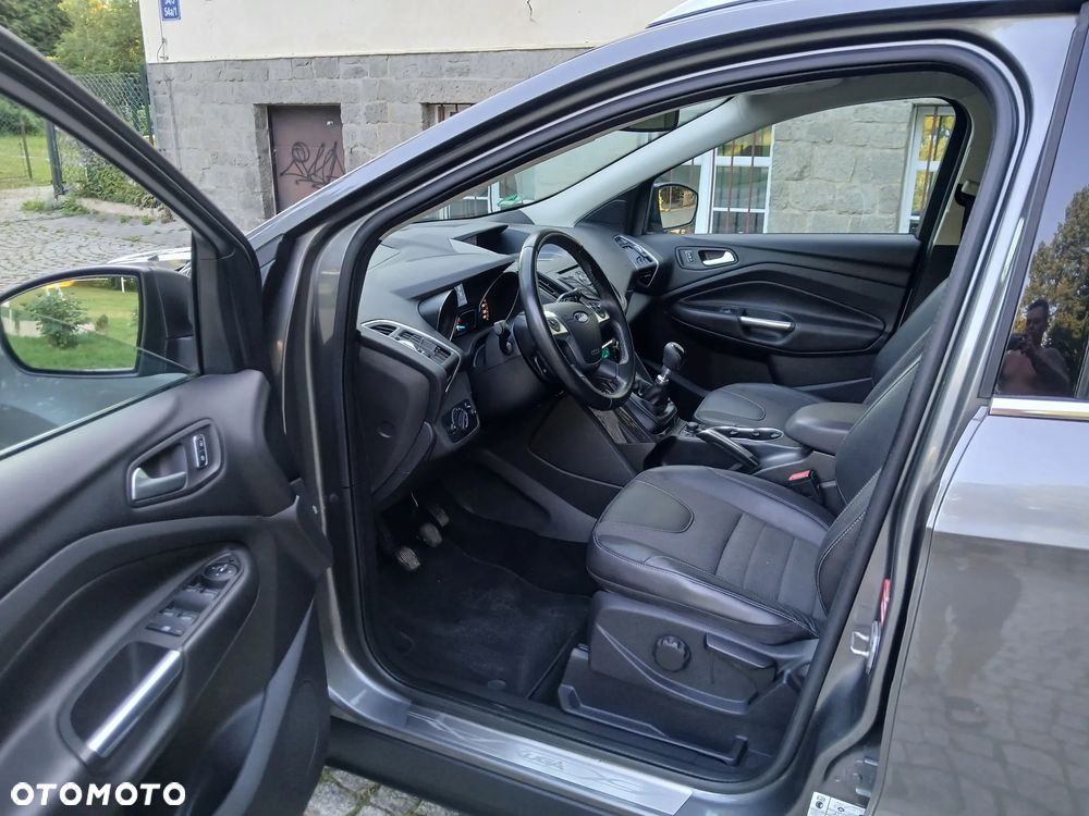 Ford Kuga 2.0 TDCi 4x4 Titanium - 3