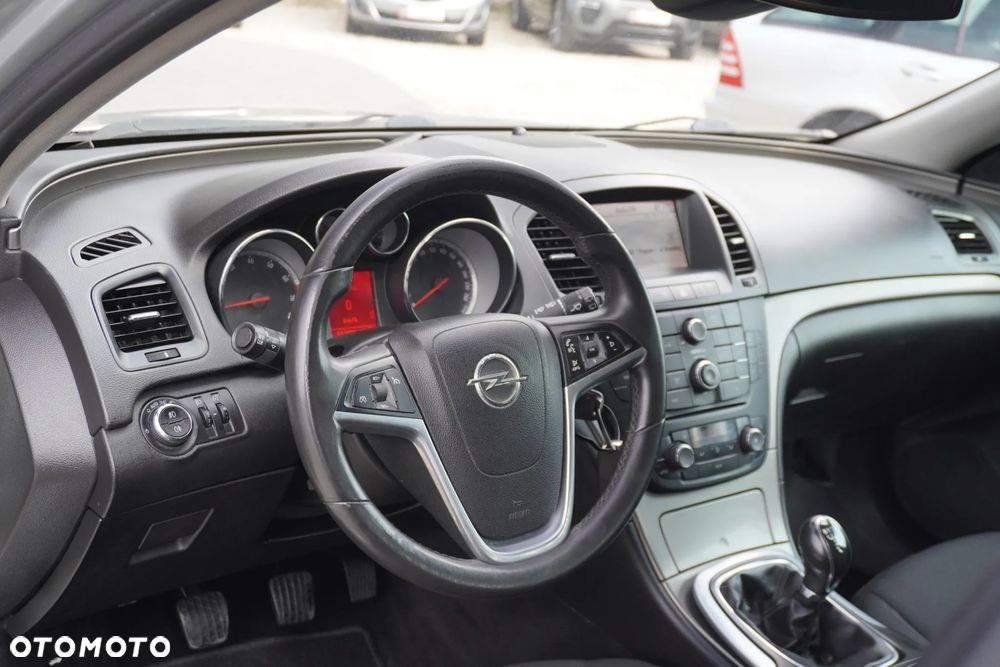 Opel Insignia 1.8 Design Edition - 18