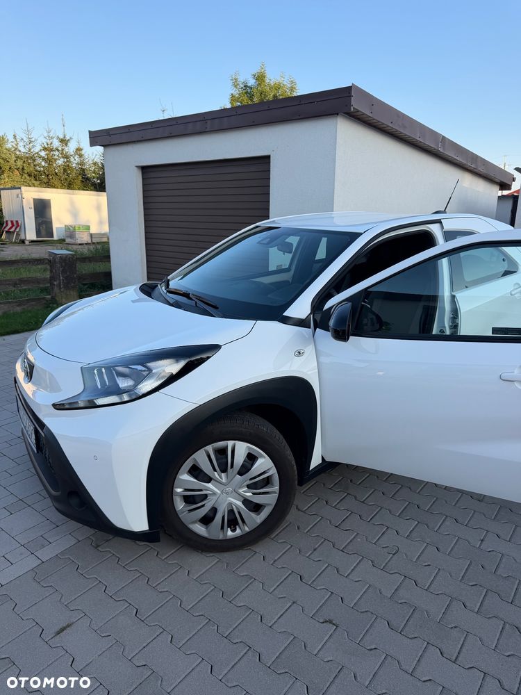 Toyota Aygo X 1.0 VVT-i Comfort CVT - 2