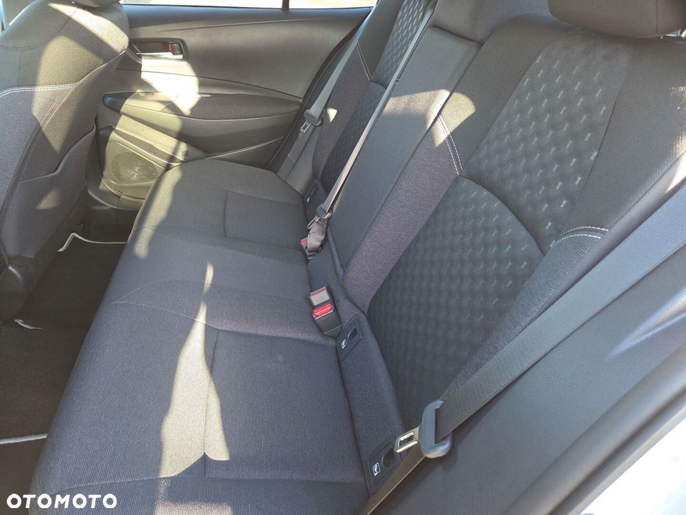 Toyota Corolla 1.8 Hybrid Style - 16
