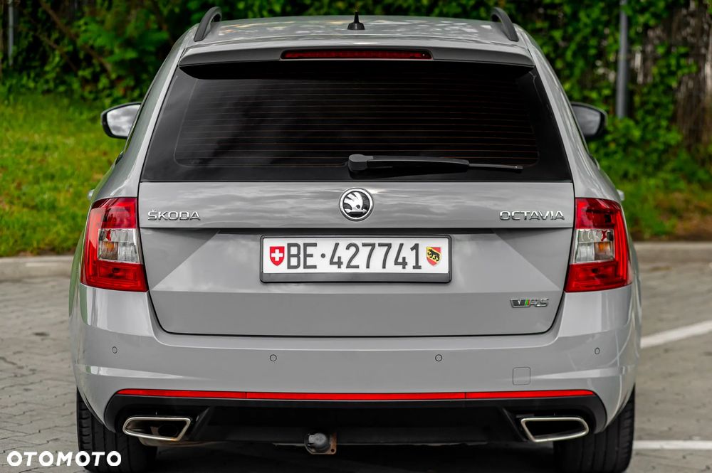 Skoda Octavia 2.0 TDI RS - 9