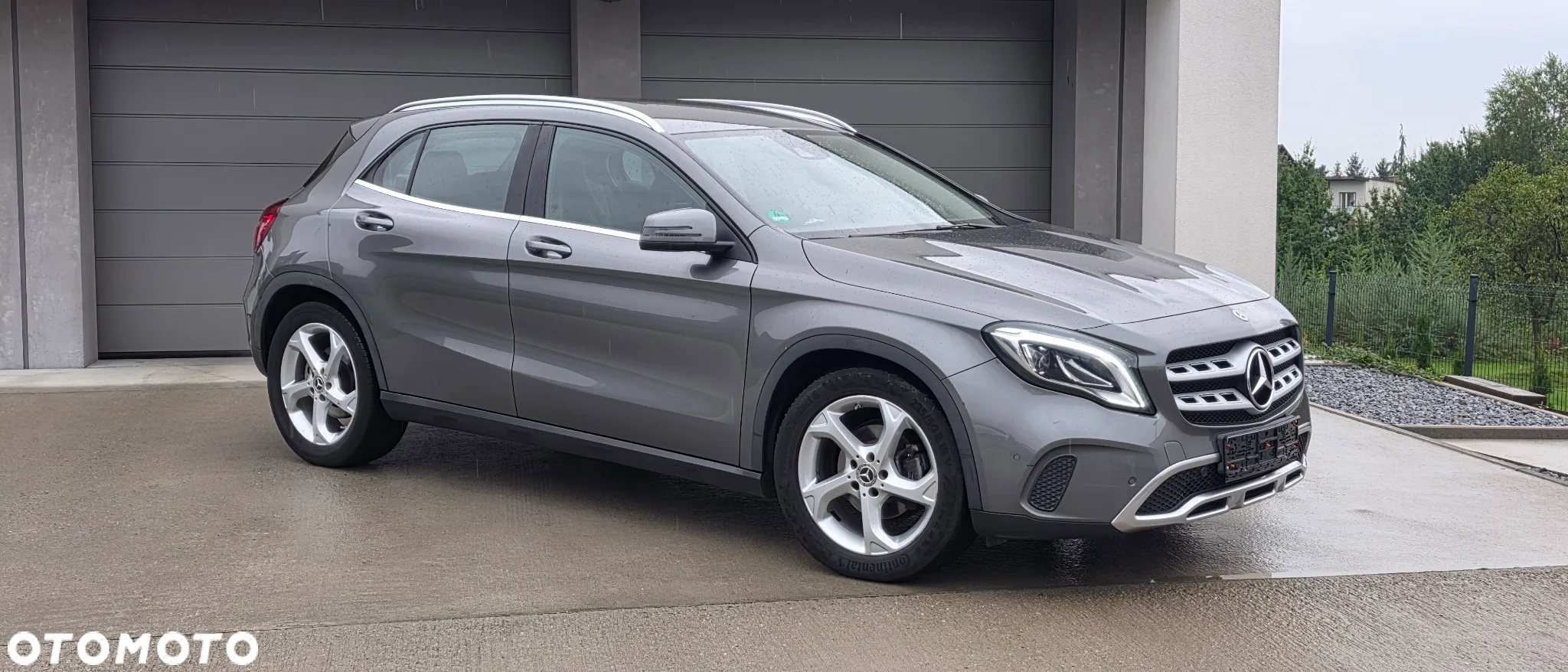 Mercedes-Benz GLA 200 7G-DCT AMG Line - 3