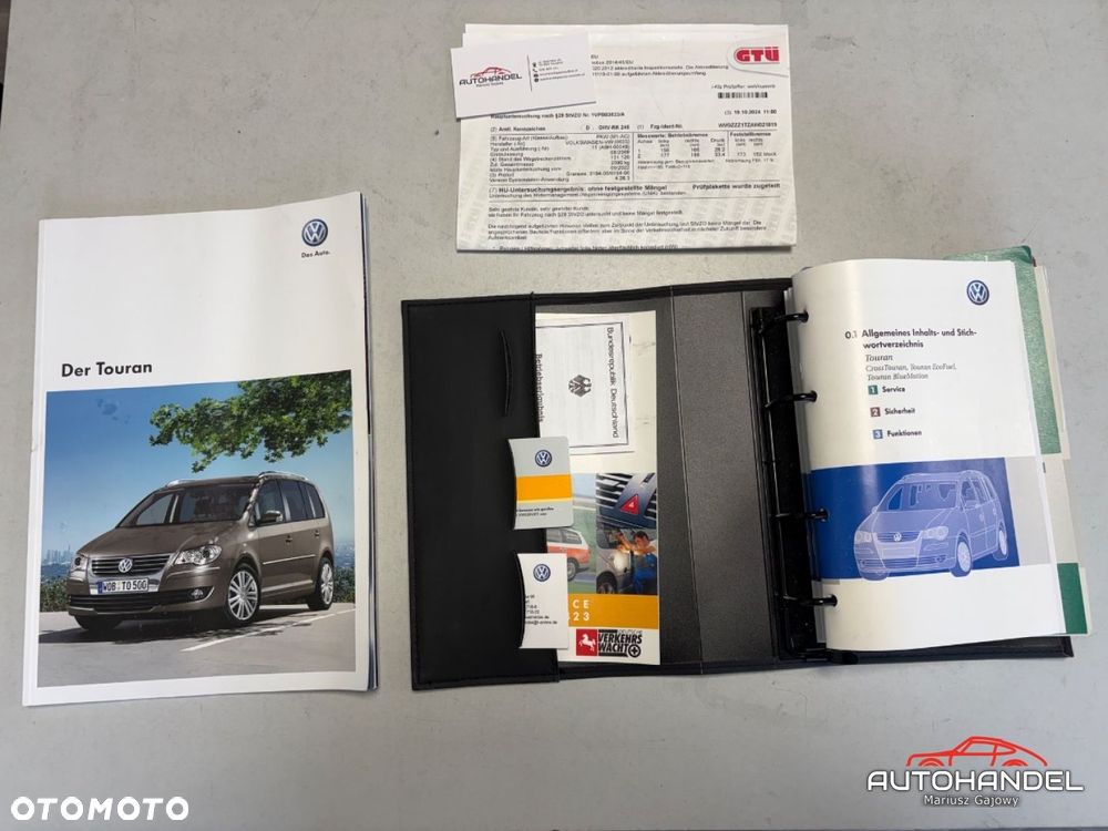 Volkswagen Touran - 24
