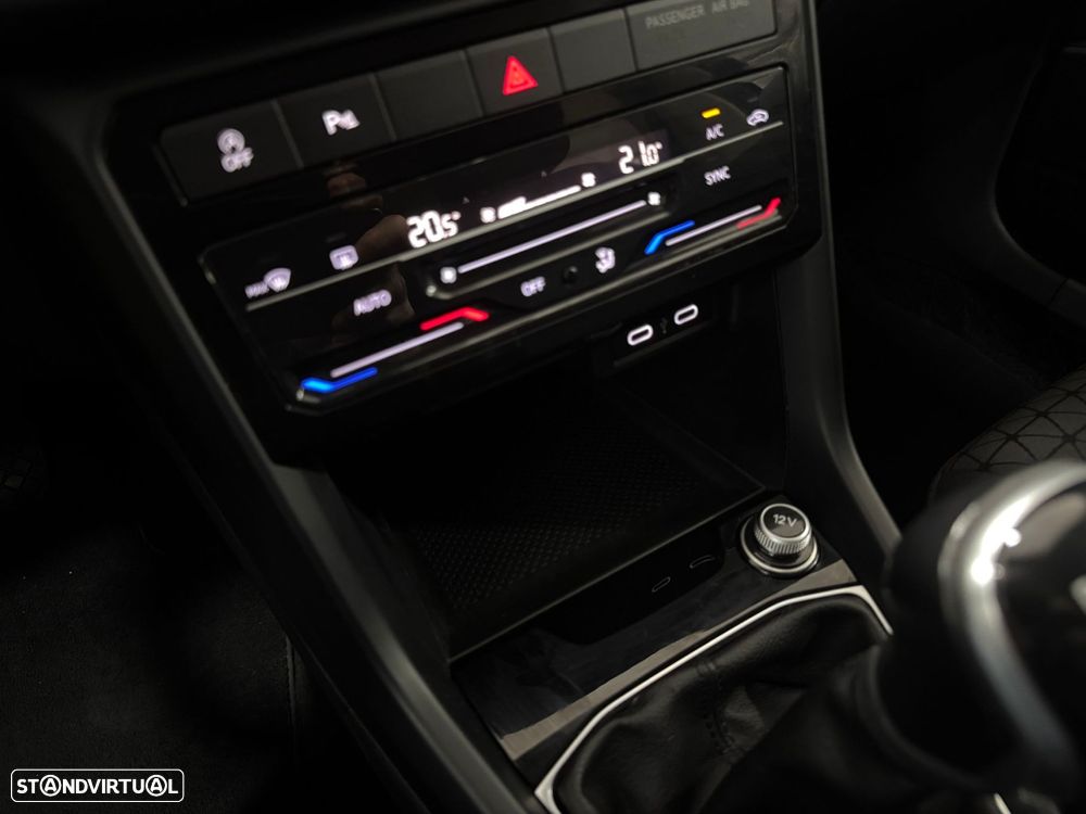 VW T-Cross 1.0 TSI - 46