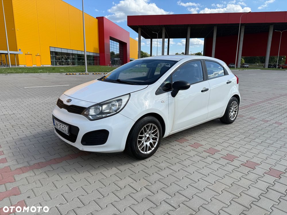 Kia Rio - 3