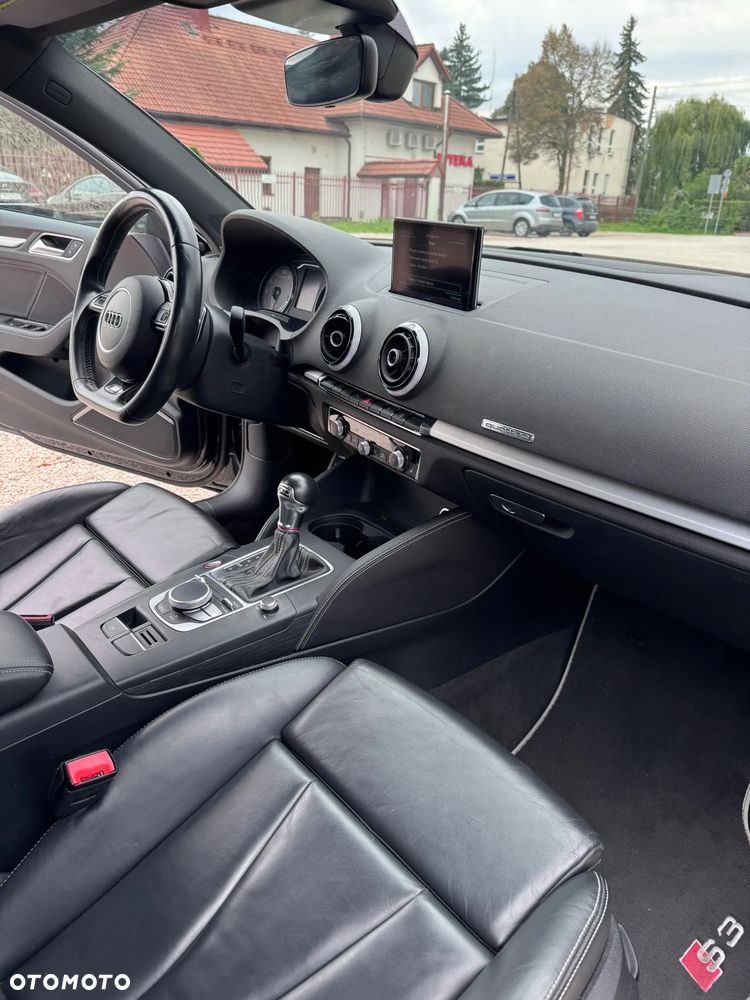 Audi S3 S tronic - 21