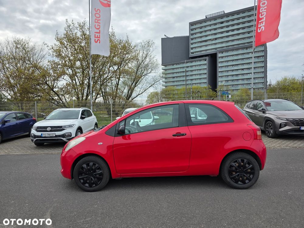 Toyota Yaris 1.0 Luna A/C - 3