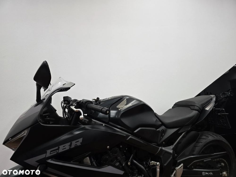 Honda CBR - 19