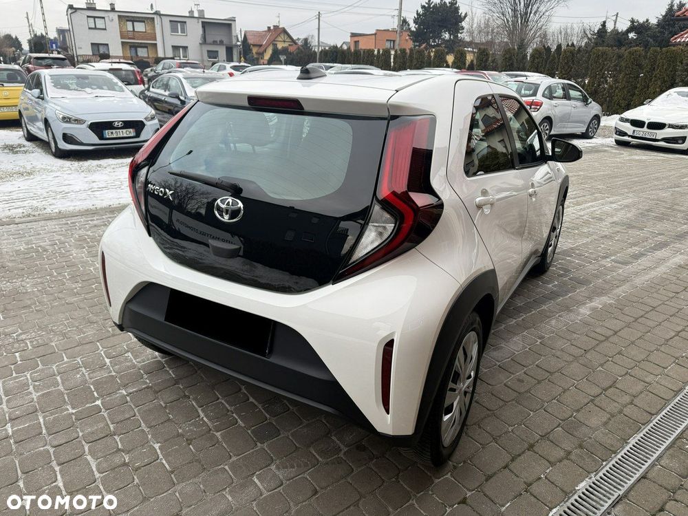 Toyota Aygo X 1.0 VVT-i X-play - 7