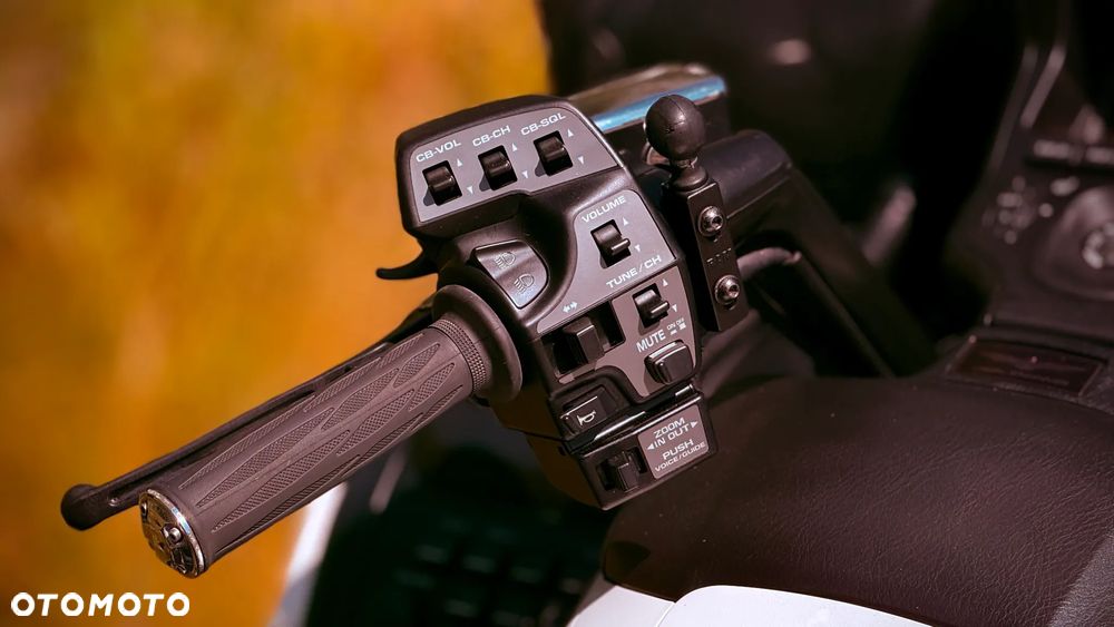 Honda GL - 27