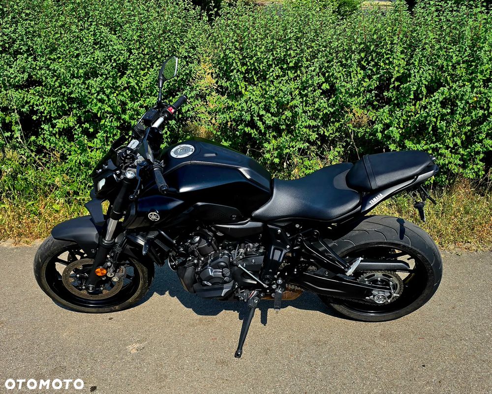 Yamaha MT - 17