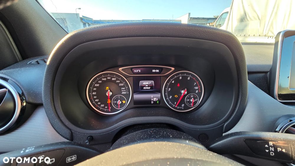 Mercedes-Benz Klasa B 180 (BlueEFFICIENCY) 7G-DCT - 13