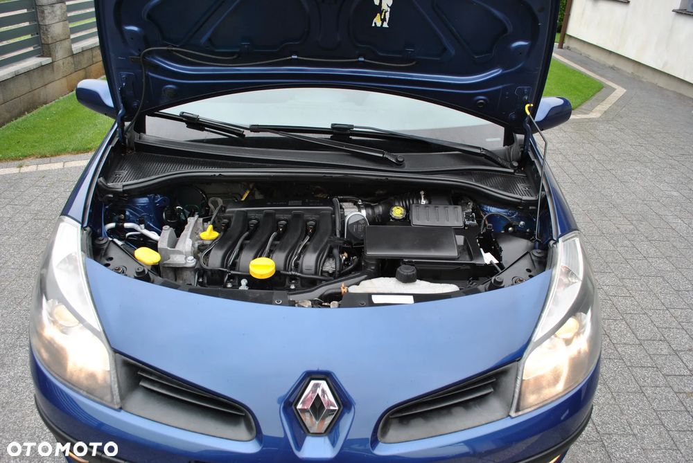Renault Clio - 8