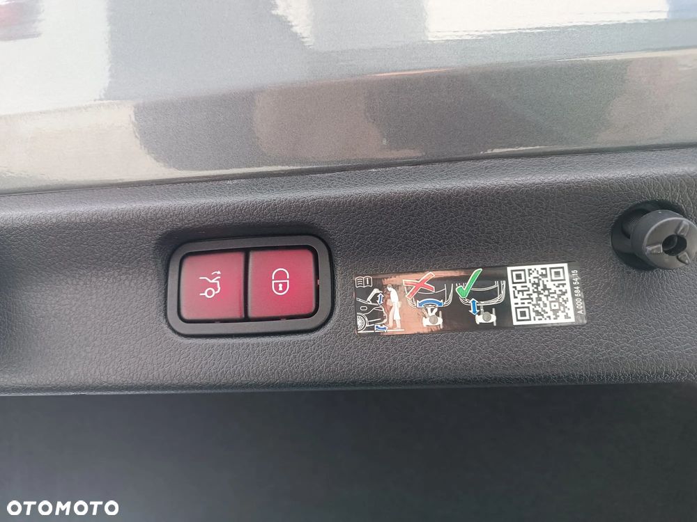 Mercedes-Benz EQE 300 89kWh AMG/Electric Art - 28